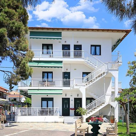 Agapitos Apartments นิกิติ ภายนอก รูปภาพ