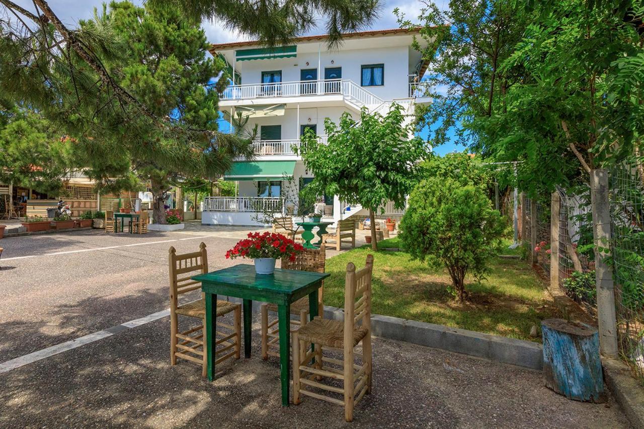 Agapitos Apartments นิกิติ ภายนอก รูปภาพ