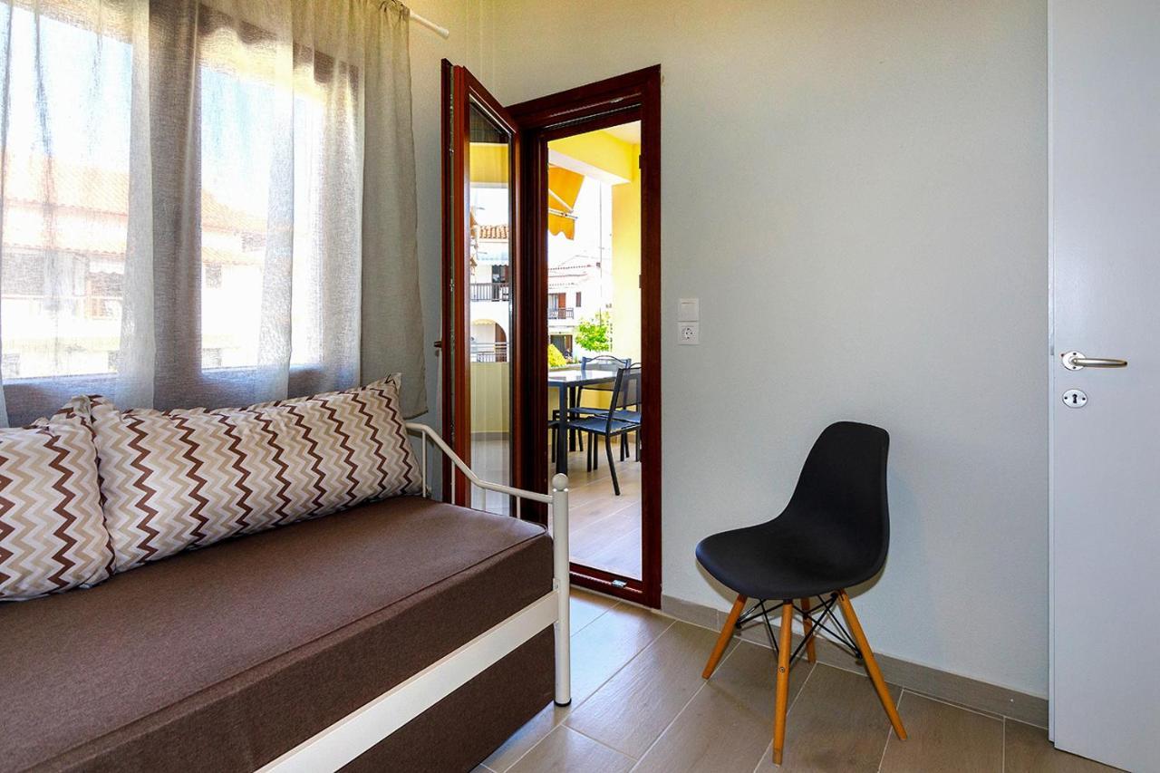 Agapitos Apartments นิกิติ ภายนอก รูปภาพ