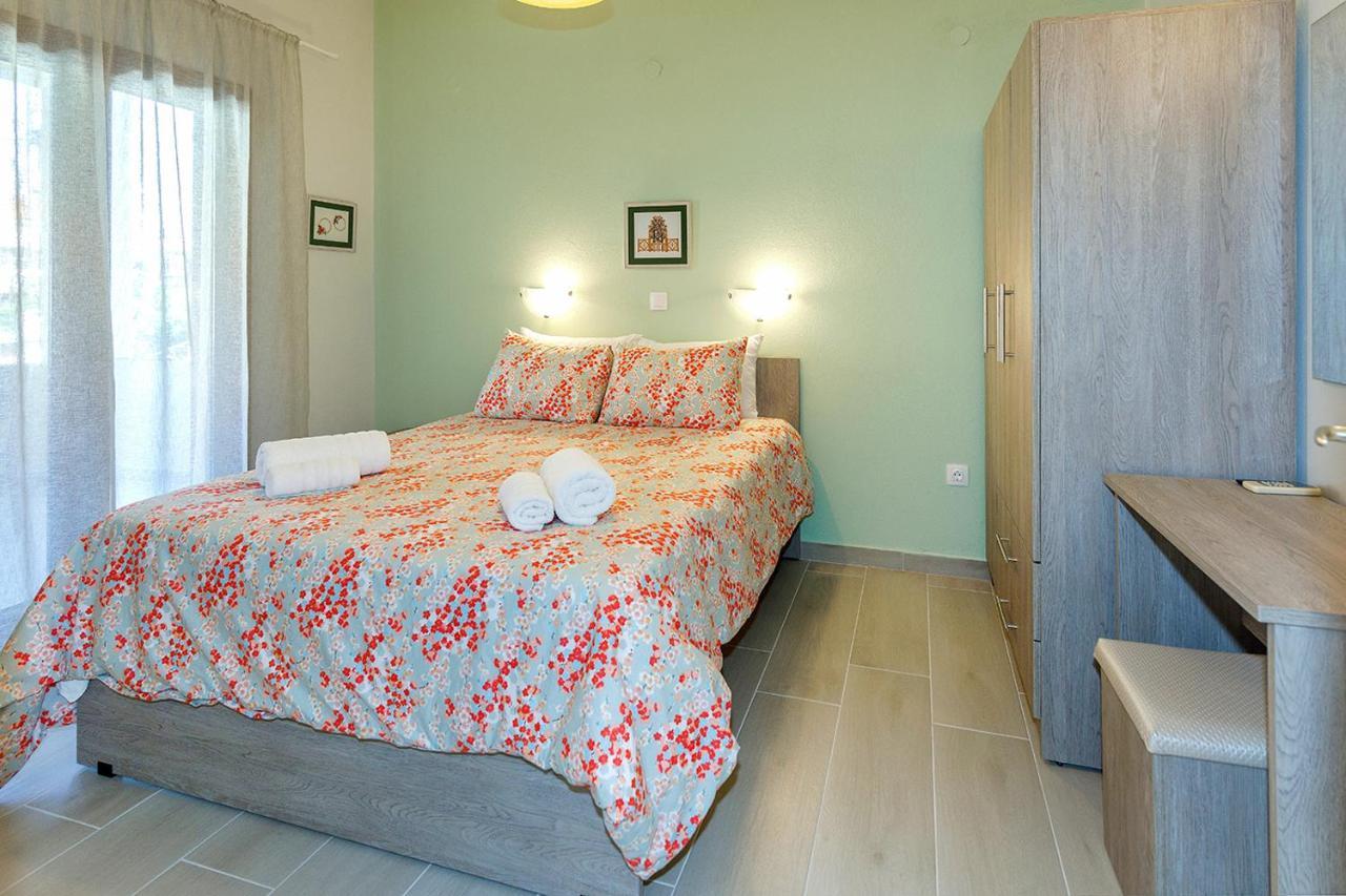 Agapitos Apartments นิกิติ ภายนอก รูปภาพ