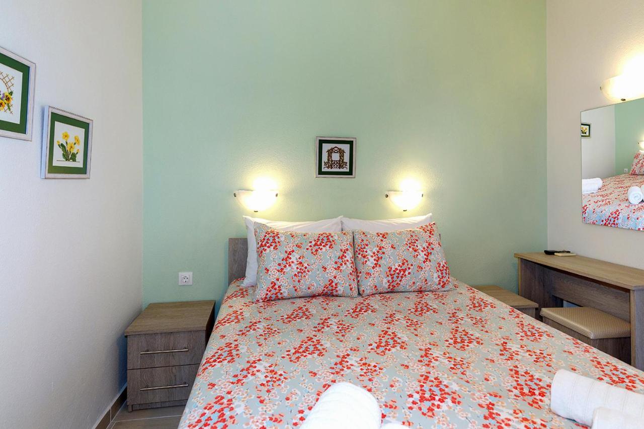 Agapitos Apartments นิกิติ ภายนอก รูปภาพ