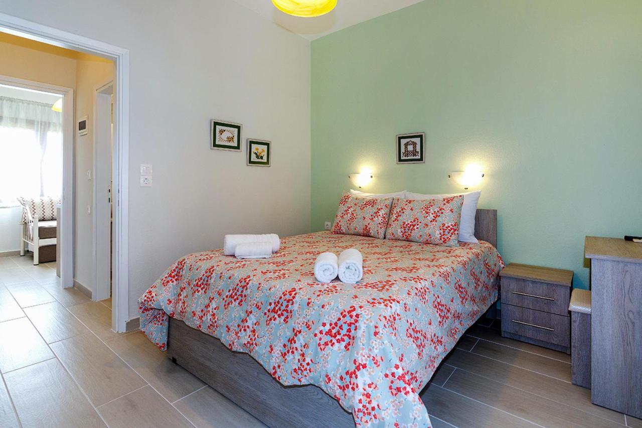 Agapitos Apartments นิกิติ ภายนอก รูปภาพ