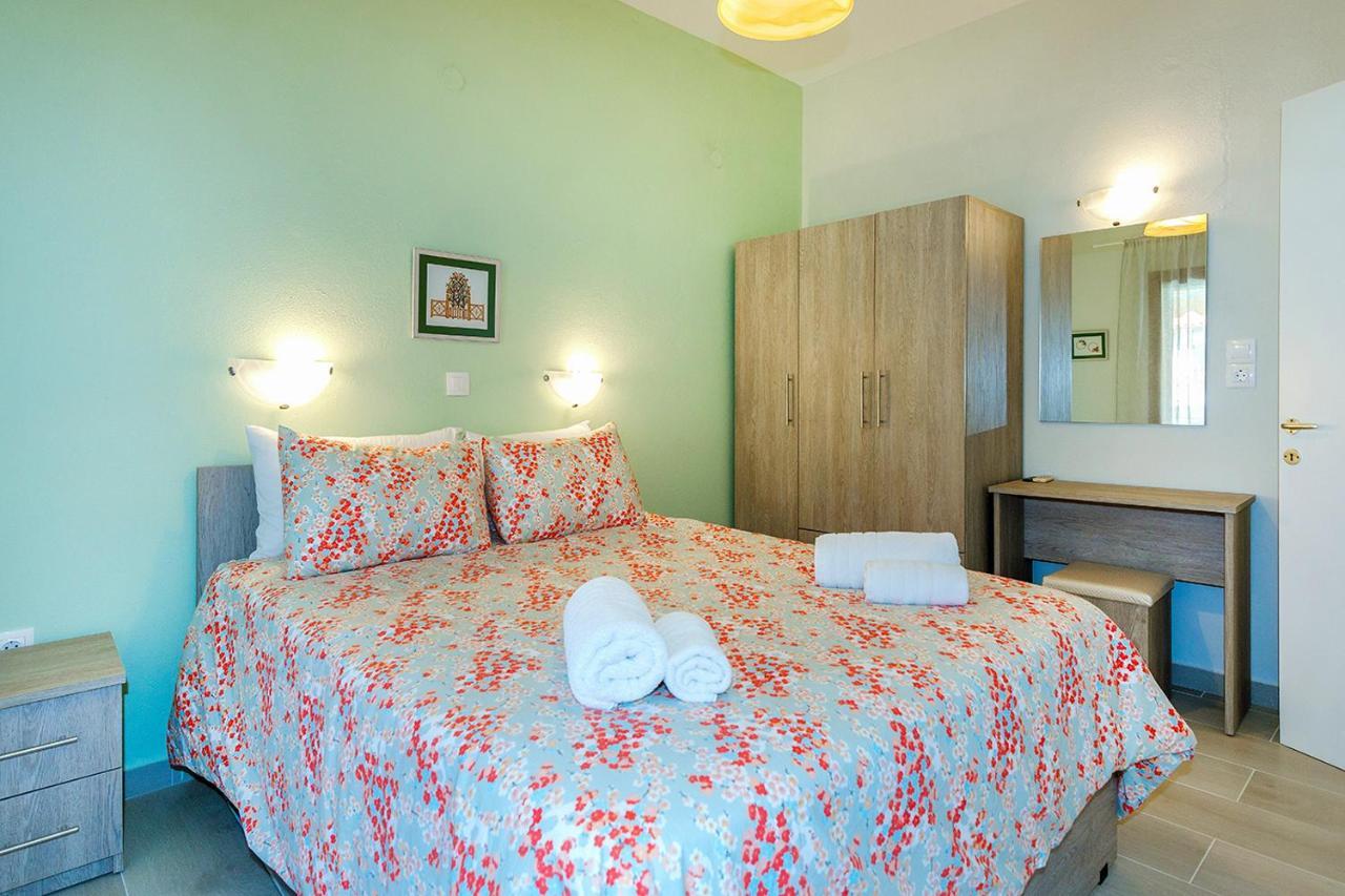 Agapitos Apartments นิกิติ ภายนอก รูปภาพ