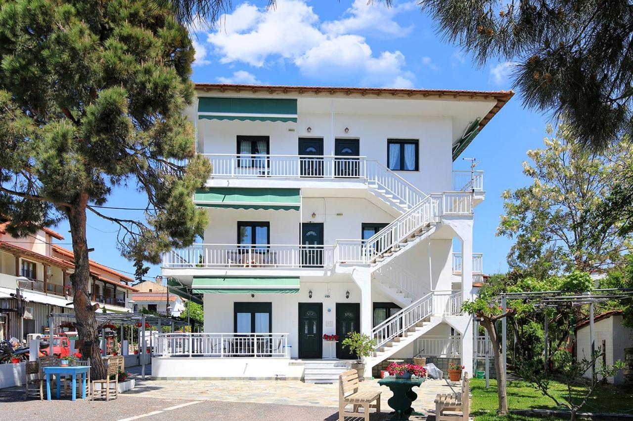 Agapitos Apartments นิกิติ ภายนอก รูปภาพ