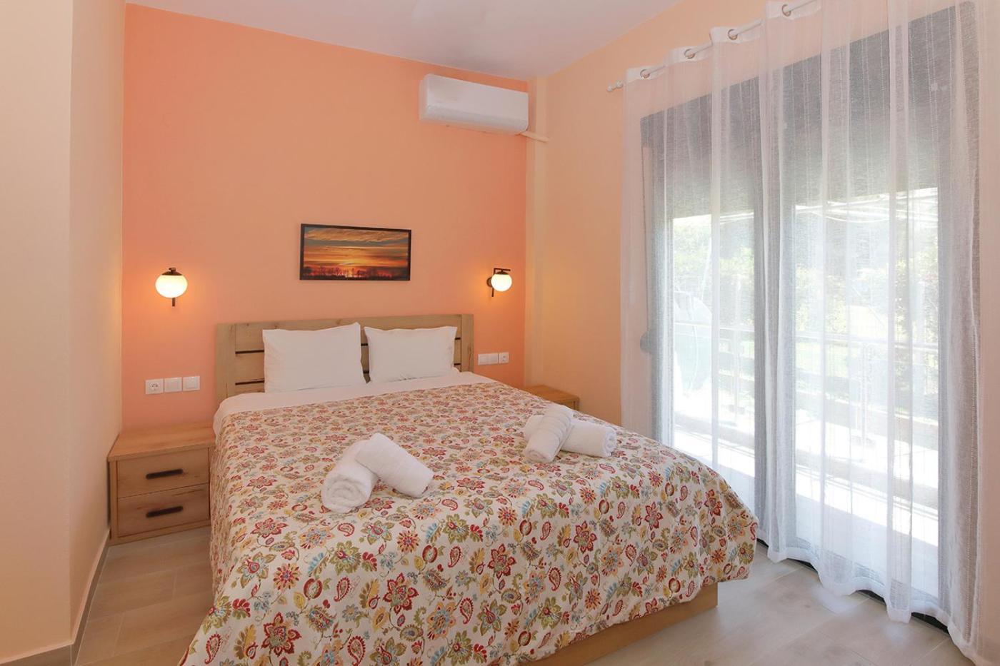 Agapitos Apartments นิกิติ ภายนอก รูปภาพ