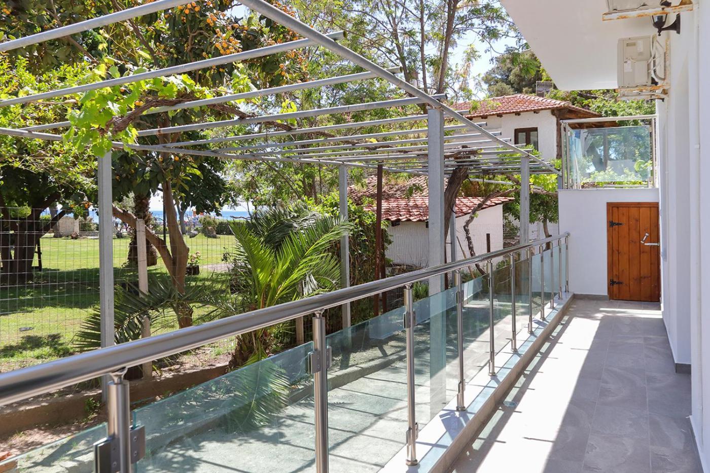 Agapitos Apartments นิกิติ ภายนอก รูปภาพ