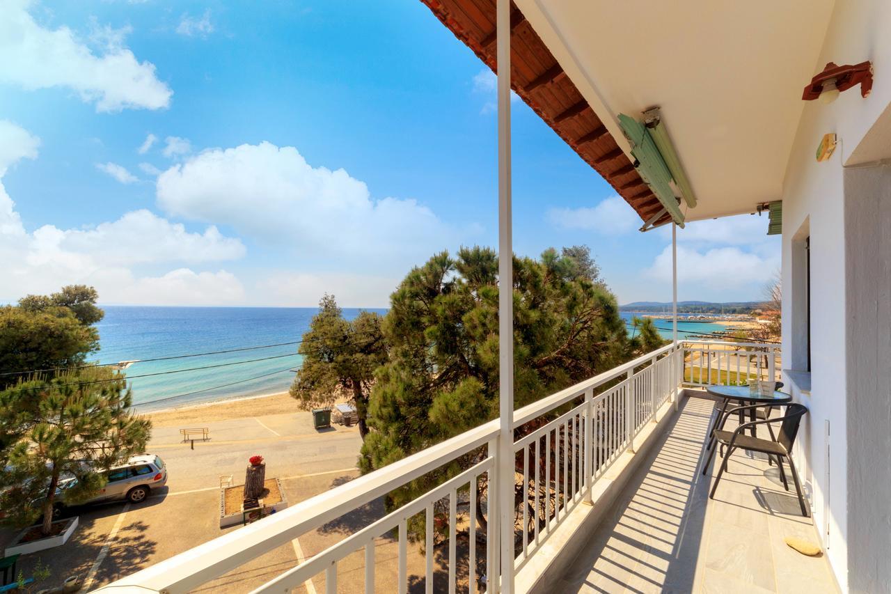 Agapitos Apartments นิกิติ ภายนอก รูปภาพ